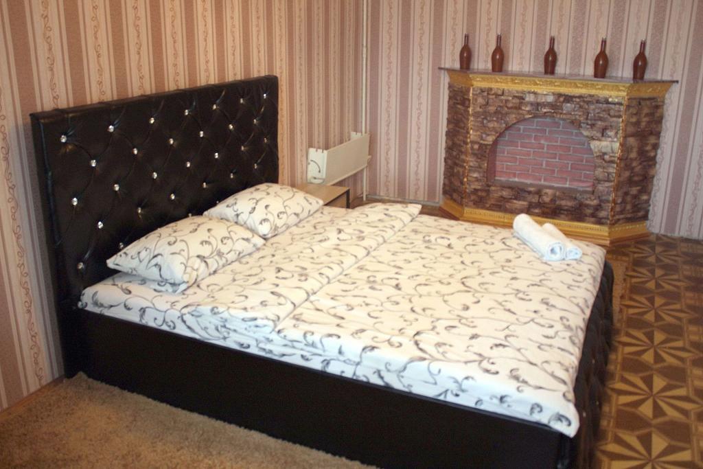 Apartment On Fastivs'Ka 2 بيلا تسيركفا المظهر الخارجي الصورة
